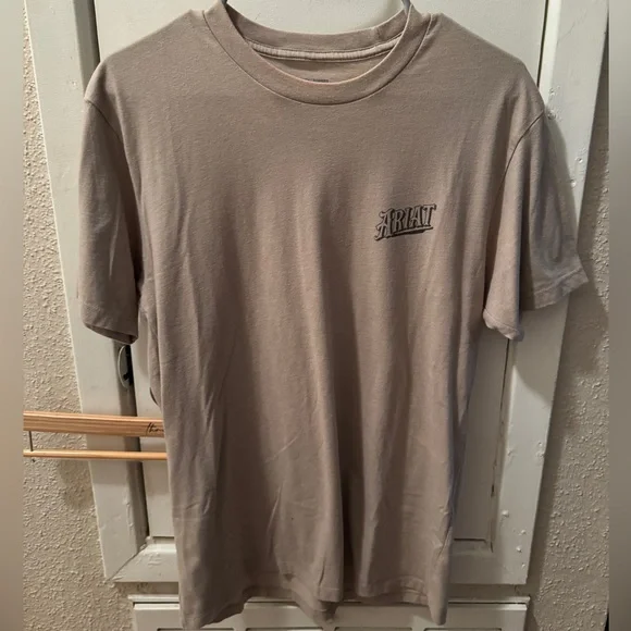 Ariat T-shirt 💯 - Picture 3 of 7